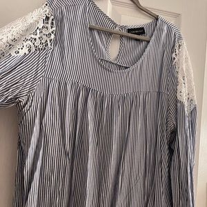 Lane Bryant lace shoulder top size 22/24